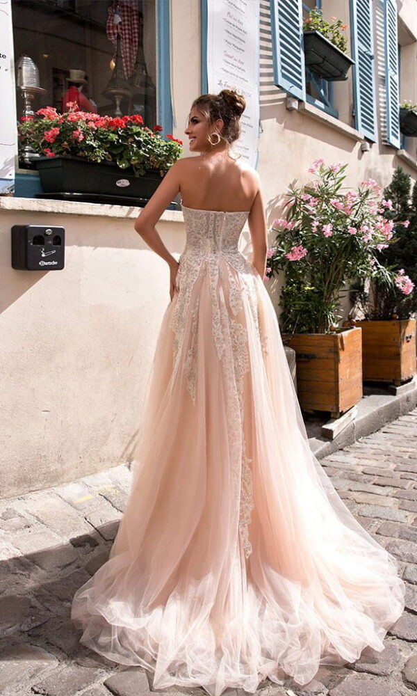 Oksana Mukha Chloe 2