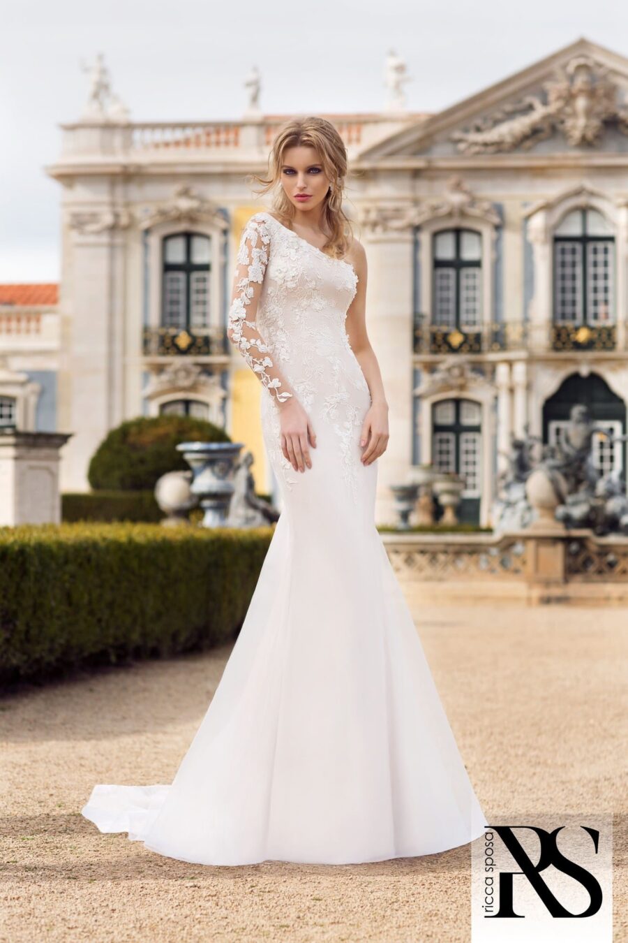 Ricca sposa 19-004 a