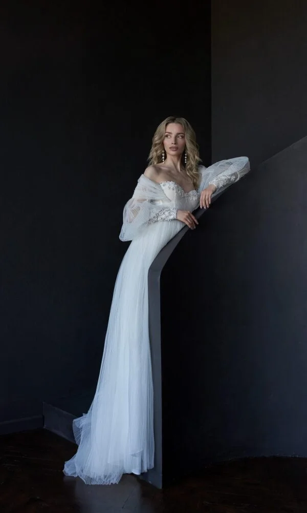 Nora Naviano • Ana Koi Bridal